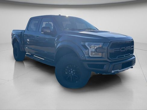 Used 2018 Ford F150 Raptor w/ Equipment Group 802A Luxury image 2