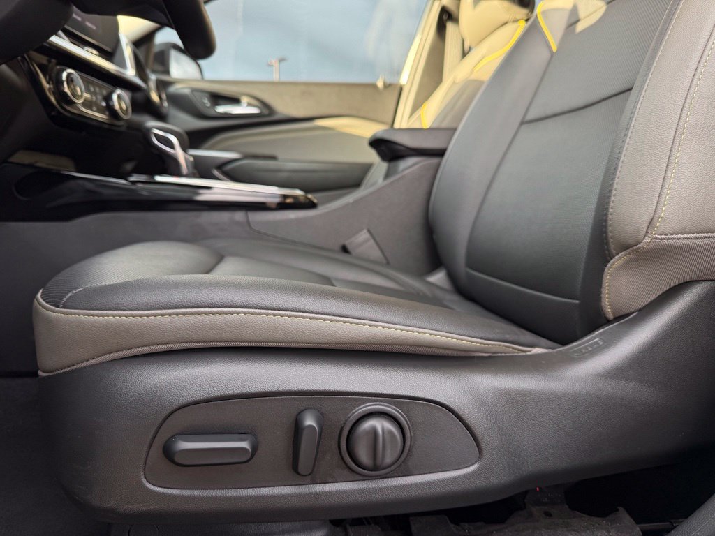 Used 2026 Chevrolet Trax ACTIV FWD image 10