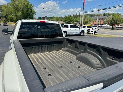 Used 2022 Ford F450 Platinum w/ FX4 Off-Road Package image 9