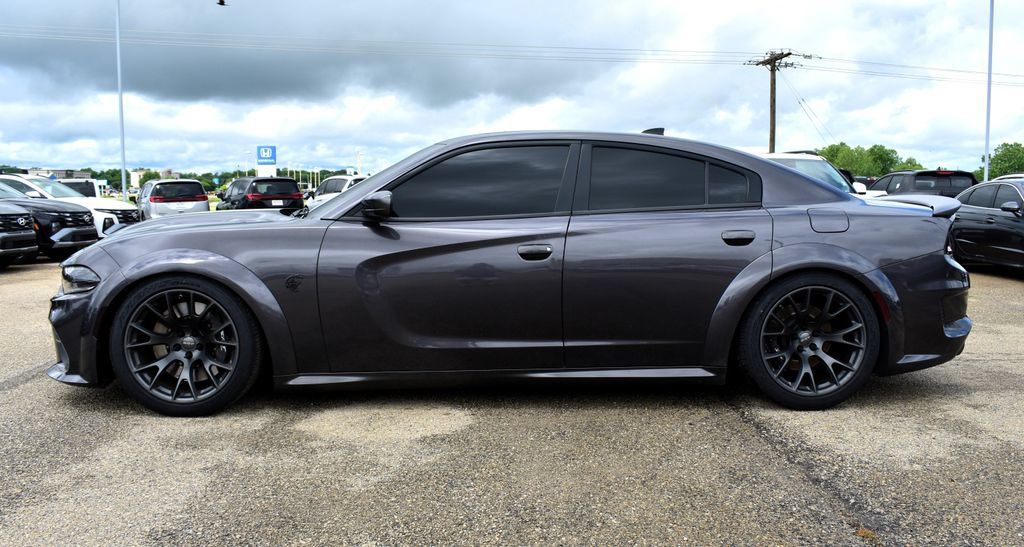 Used 2022 Dodge Charger SRT Hellcat w/ Harman/Kardon Audio Group RWD image 4