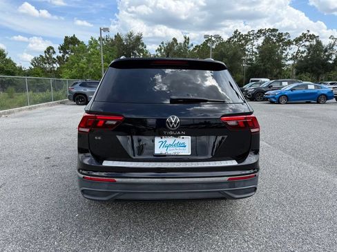 Certified 2022 Volkswagen Tiguan SE FWD image 13