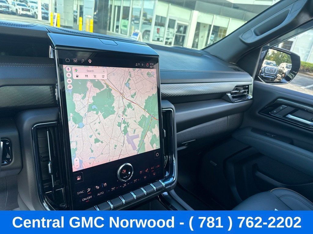 Used 2026 GMC Yukon AT4 AWD/4WD image 17
