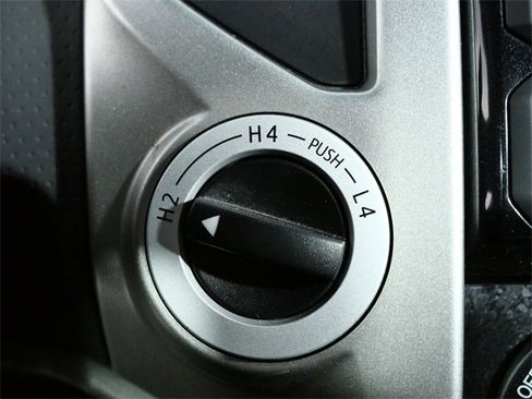 Used 2013 Toyota Tacoma 4x4 Double Cab image 26