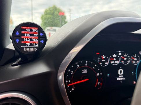 Used 2018 Chevrolet Camaro ZL1 RWD image 26