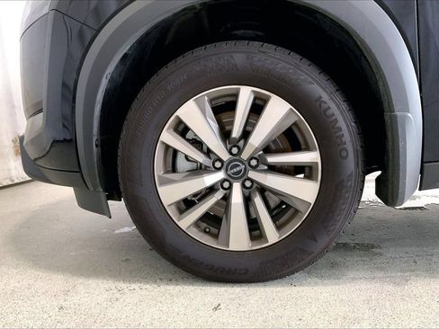 Used 2025 Nissan Pathfinder SL FWD image 6