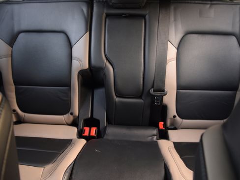 Used 2023 Ford Bronco Wildtrak image 16