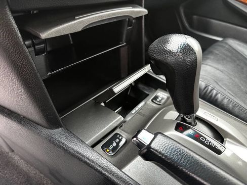 Used 2011 Honda Accord EX-L image 17