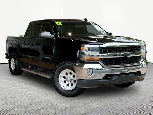 Used 2018 Chevrolet Silverado 1500 LT w/ All Star Edition AWD/4WD image 3
