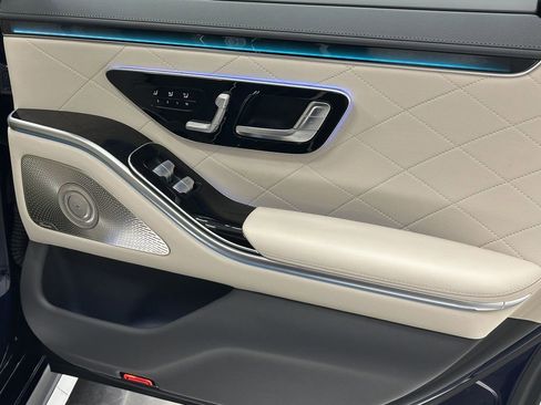 Used 2024 Mercedes-Benz S 580 4MATIC Sedan image 19