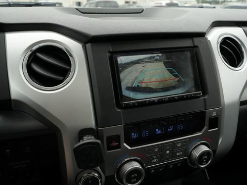 Used 2018 Toyota Tundra Platinum AWD/4WD image 11