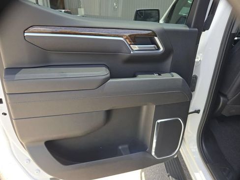 Used 2026 GMC Sierra 1500 SLE RWD image 14