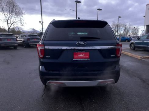 Used 2016 Ford Explorer XLT w/ Equipment Group 202A AWD/4WD image 7