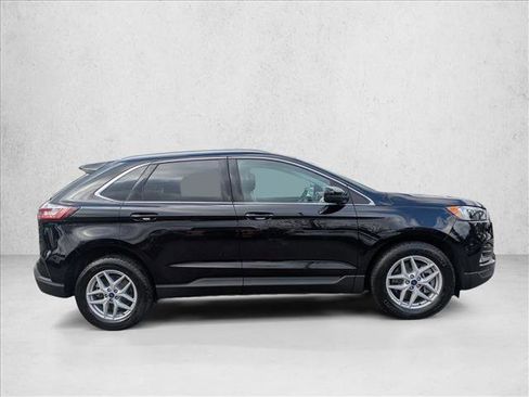 Used 2022 Ford Edge SEL w/ Convenience Package image 4