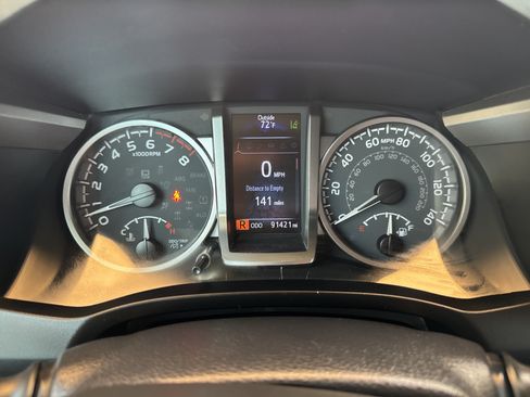 Used 2021 Toyota Tacoma Limited w/ Nightshade Package AWD/4WD image 25