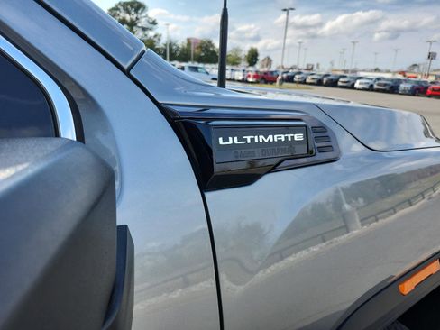 Certified 2025 GMC Sierra 2500 Denali Ultimate image 7