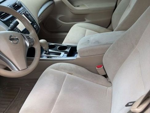 Used 2013 Nissan Altima 2.5 SV w/ 2.5SV Convenience Pkg FWD image 2