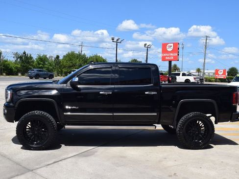 Used 2017 GMC Sierra 1500 Denali w/ Denali Ultimate Package image 6