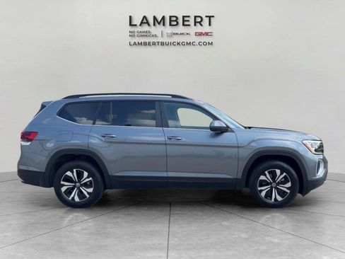 Used 2024 Volkswagen Atlas SE AWD/4WD image 6