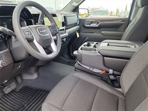 New 2026 GMC Sierra 1500 Elevation image 14