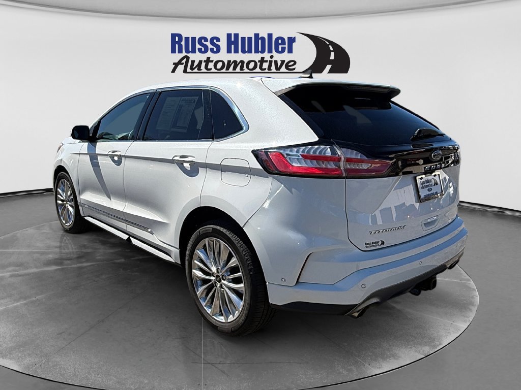 Used 2022 Ford Edge Titanium w/ Equipment Group 301A AWD/4WD image 3