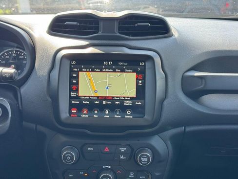 Used 2023 Jeep Renegade Latitude AWD/4WD image 15