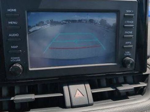 Used 2019 Toyota RAV4 LE w/ Carpet Mat Package AWD/4WD image 13