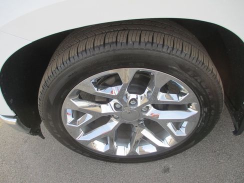 Used 2019 Chevrolet Silverado 1500 LT w/ All-Star Edition image 13