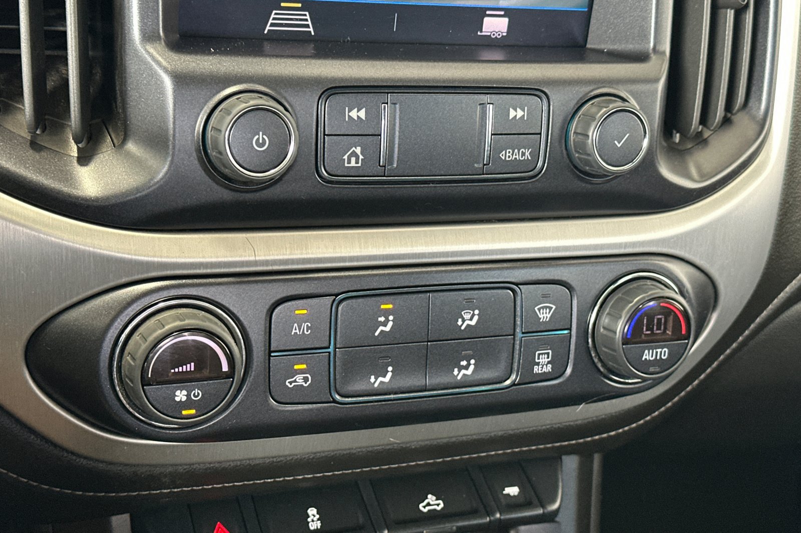 Used 2022 GMC Canyon Elevation w/ Trailering Package AWD/4WD image 19