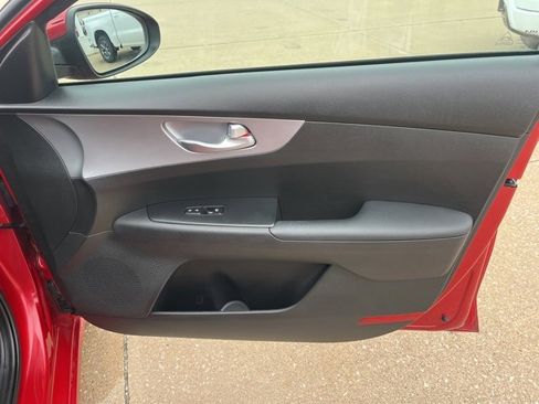 Used 2023 Kia Forte LXS image 49
