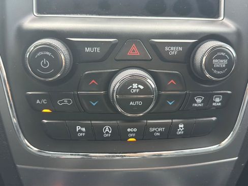 Used 2018 Jeep Grand Cherokee Laredo AWD/4WD image 8