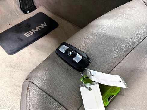 Used 2012 BMW 128i Convertible RWD image 10