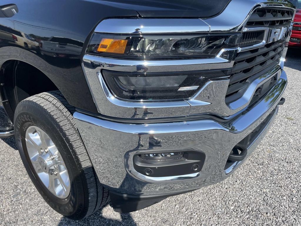 Used 2026 RAM 2500 Big Horn AWD/4WD image 36
