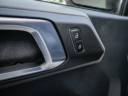 Used 2024 Ford Bronco Big Bend image 15