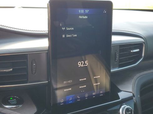 Used 2021 Ford Explorer Platinum AWD/4WD image 17