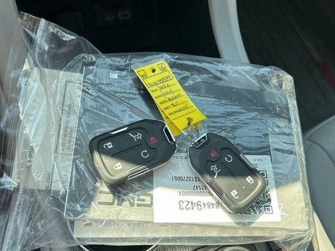 Used 2022 GMC Acadia SLT w/ Technology Package image 30