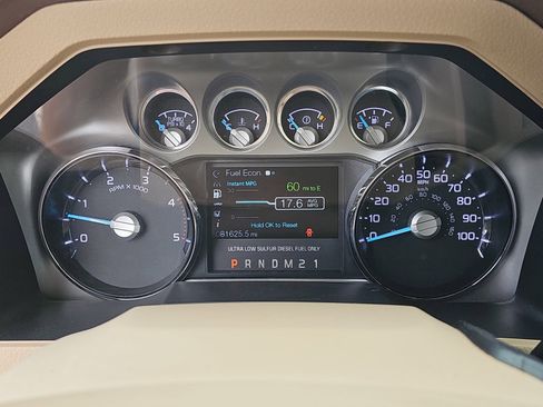 Used 2013 Ford F250 King Ranch w/ King Ranch w/Chrome Pkg image 18