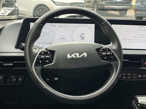 Used 2024 Kia EV6 Light AWD/4WD image 7