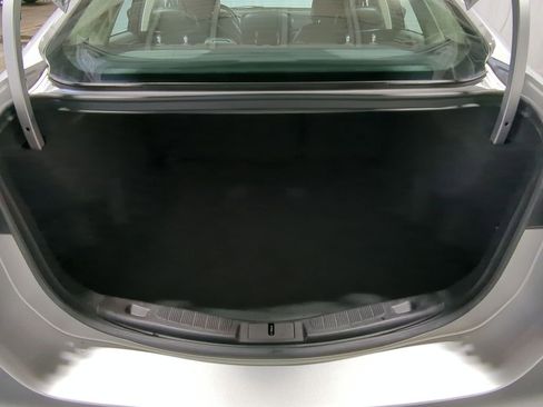 Used 2017 Ford Fusion SE w/ Fusion SE Technology Package image 46