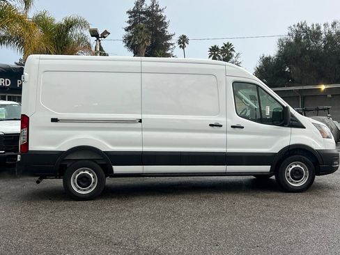 New 2026 Ford Transit 250 148 Medium Roof w/ Load Area Protection Package image 4