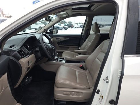 Used 2019 Honda Ridgeline RTL-T image 14