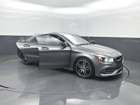 Used 2019 Mercedes-Benz CLA 250 image 30