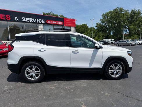 Used 2019 GMC Terrain SLE w/ Driver Convenience Package FWD image 8