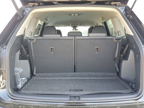 New 2026 Volkswagen Atlas SE FWD image 7