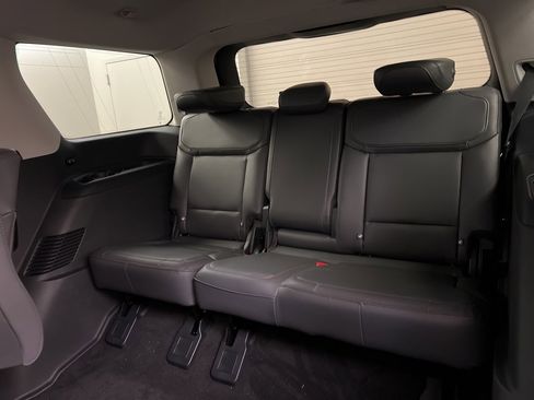 New 2025 Ford Expedition Active image 30