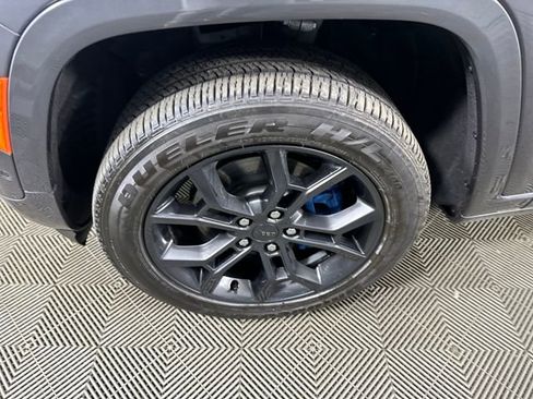 Used 2024 Jeep Grand Cherokee Limited 4xe image 10