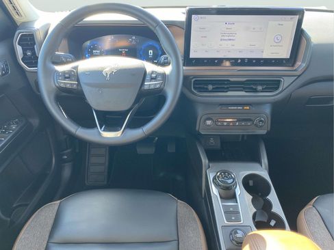 Used 2025 Ford Bronco Sport Outer Banks w/ Outer Banks Tech Package+ AWD/4WD image 10