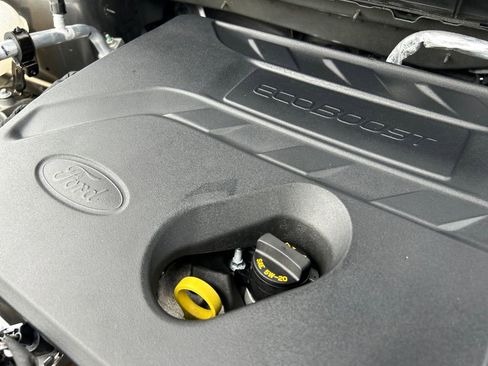 Used 2020 Ford Escape SE image 30