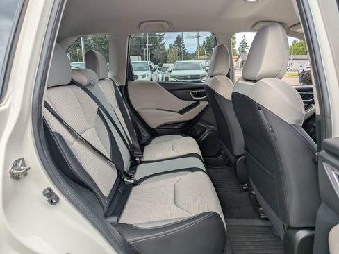 Used 2022 Subaru Forester AWD/4WD image 30