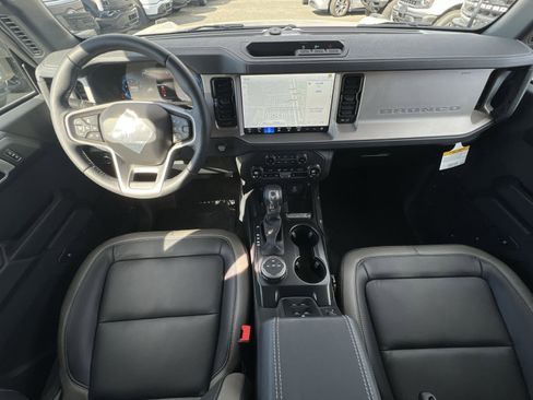 New 2025 Ford Bronco Outer Banks image 22