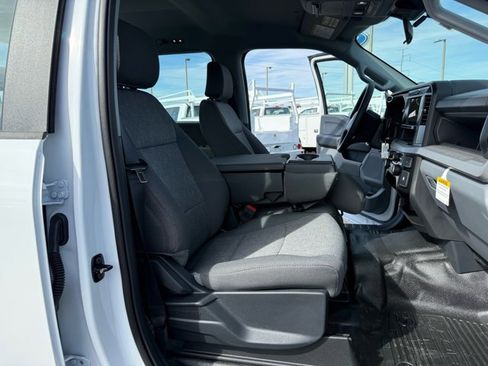 New 2026 Ford F250 XL w/ XL Chrome Package image 24